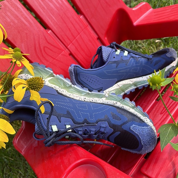 ASICS- NWOT - Picture 2 of 6